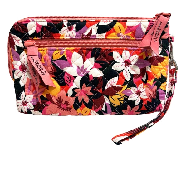 Vera Bradley Wristlet Wallet Zip Around Pink Floral Conciously Crafted EUC - Picture 1 of 6